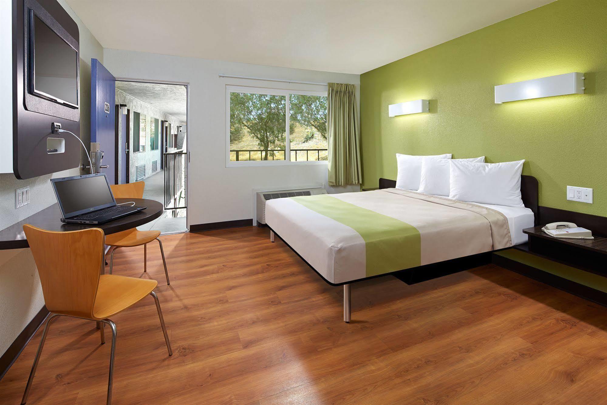 Motel 6-Redlands, Ca Zewnętrze zdjęcie